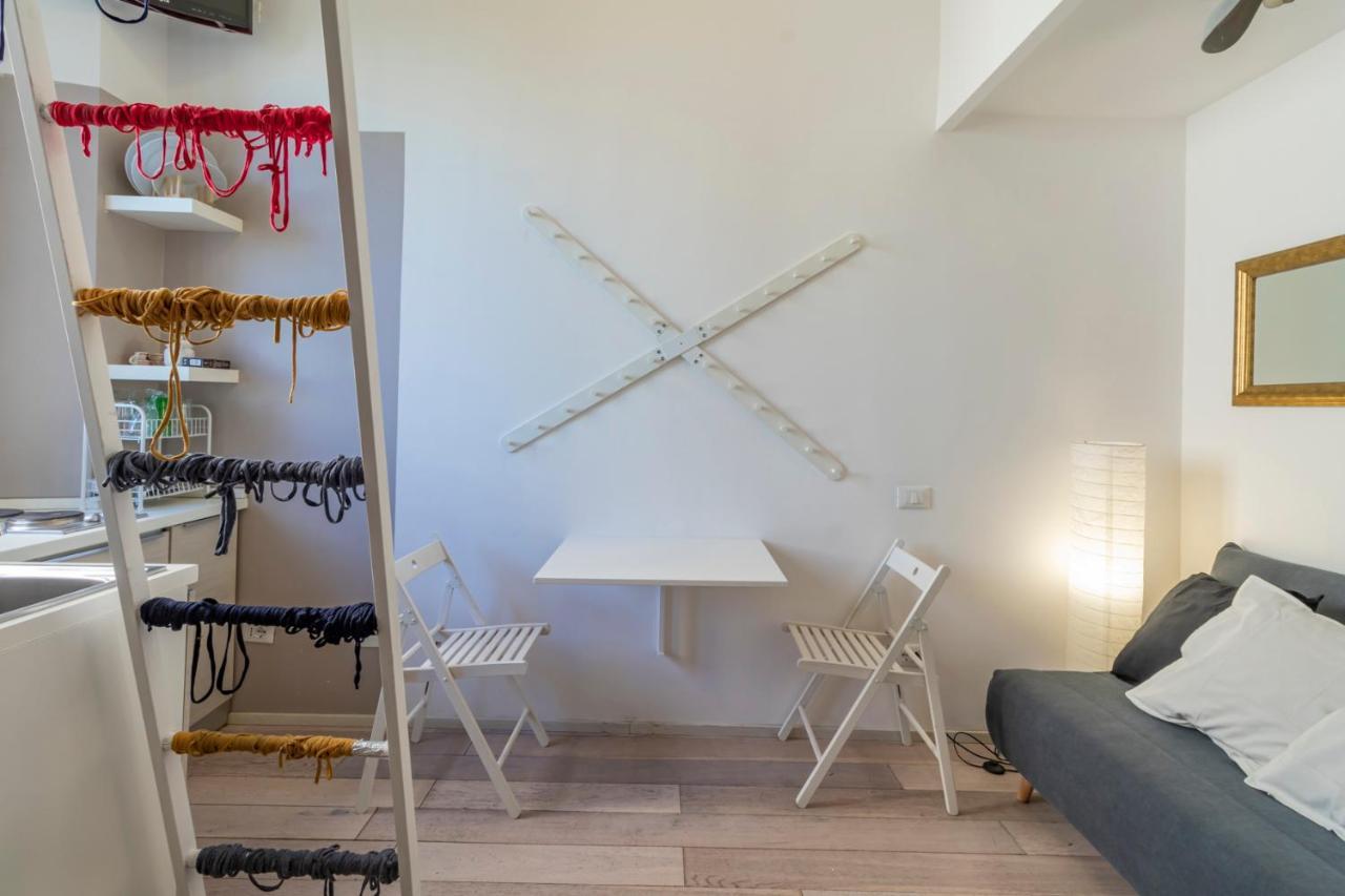 Appartamento Piccolo Loft Navigli Milano Esterno foto