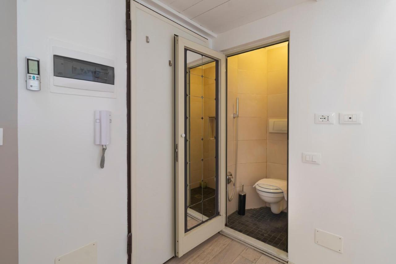 Appartamento Piccolo Loft Navigli Milano Esterno foto